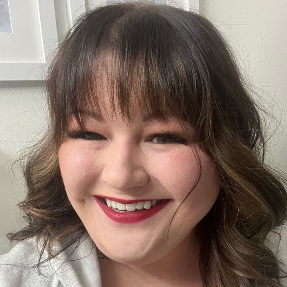 Meet your Posher, Jayme - Picture 2 of 2